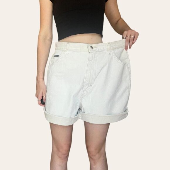 90s vintage cream colored denim mom shorts Lee Riveted - Picture 3 of 7